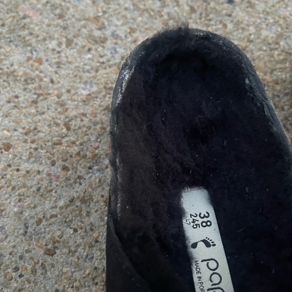 Birkenstock Black Fuzzy Sandals - Picture 3 of 6